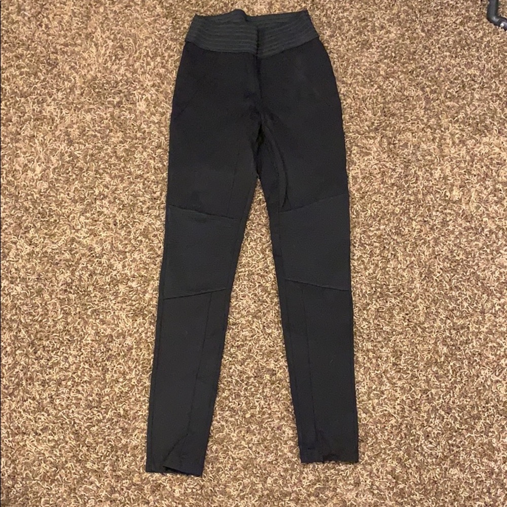 Black Detailed Leggings